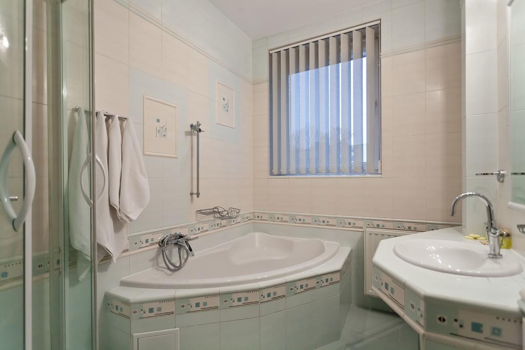 Apartamenty Kamienica Kazimierz Krakkó Szoba fotó